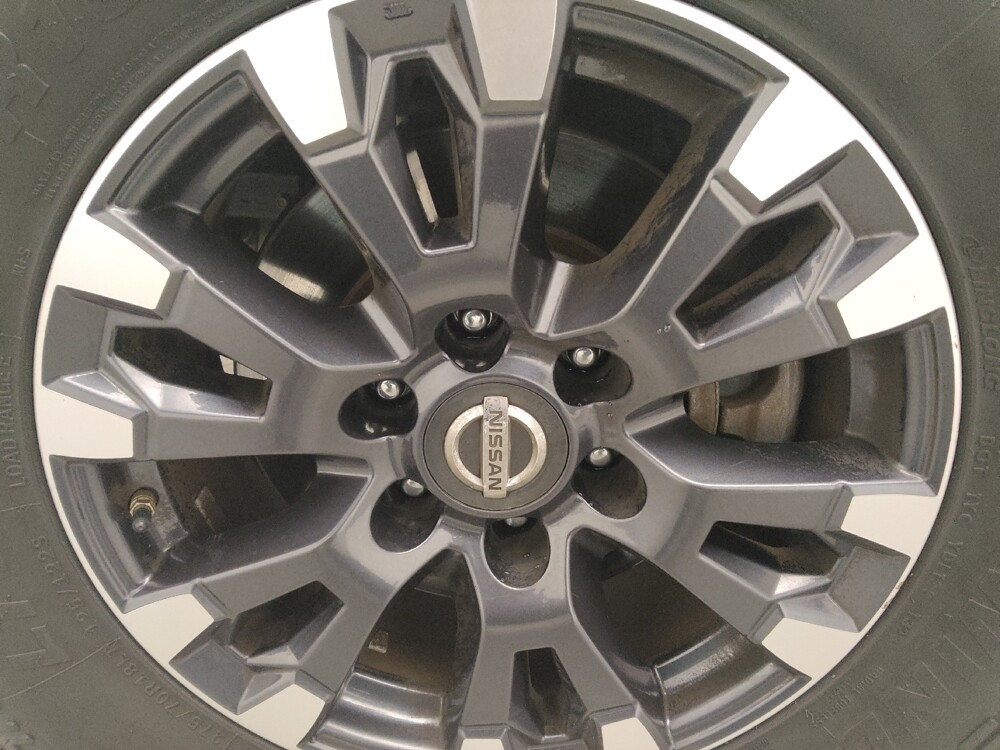 2018 Nissan Titan in Marietta, GA 30062 - 18111727 31