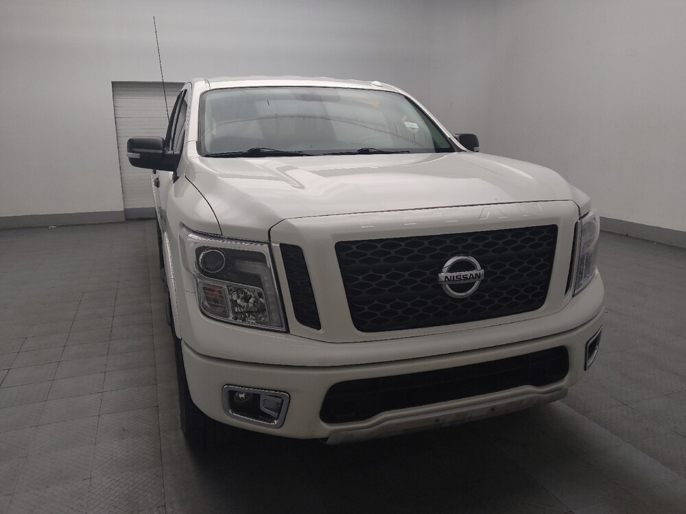 2018 Nissan Titan in Marietta, GA 30062 - 18111727 14