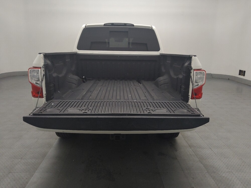 2018 Nissan Titan in Marietta, GA 30062 - 18111727 29