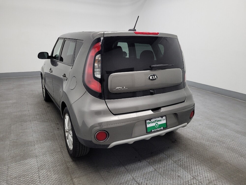 2019 Kia Soul in Las Vegas, NV 89104 - 18111728 5