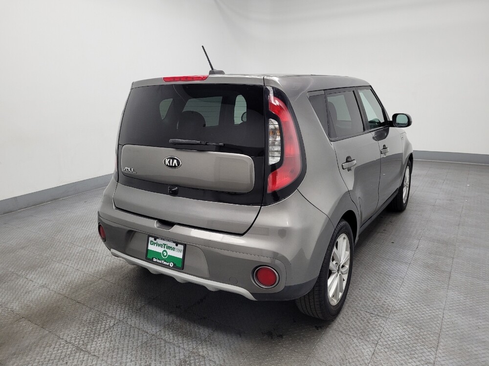 2019 Kia Soul in Las Vegas, NV 89104 - 18111728 9