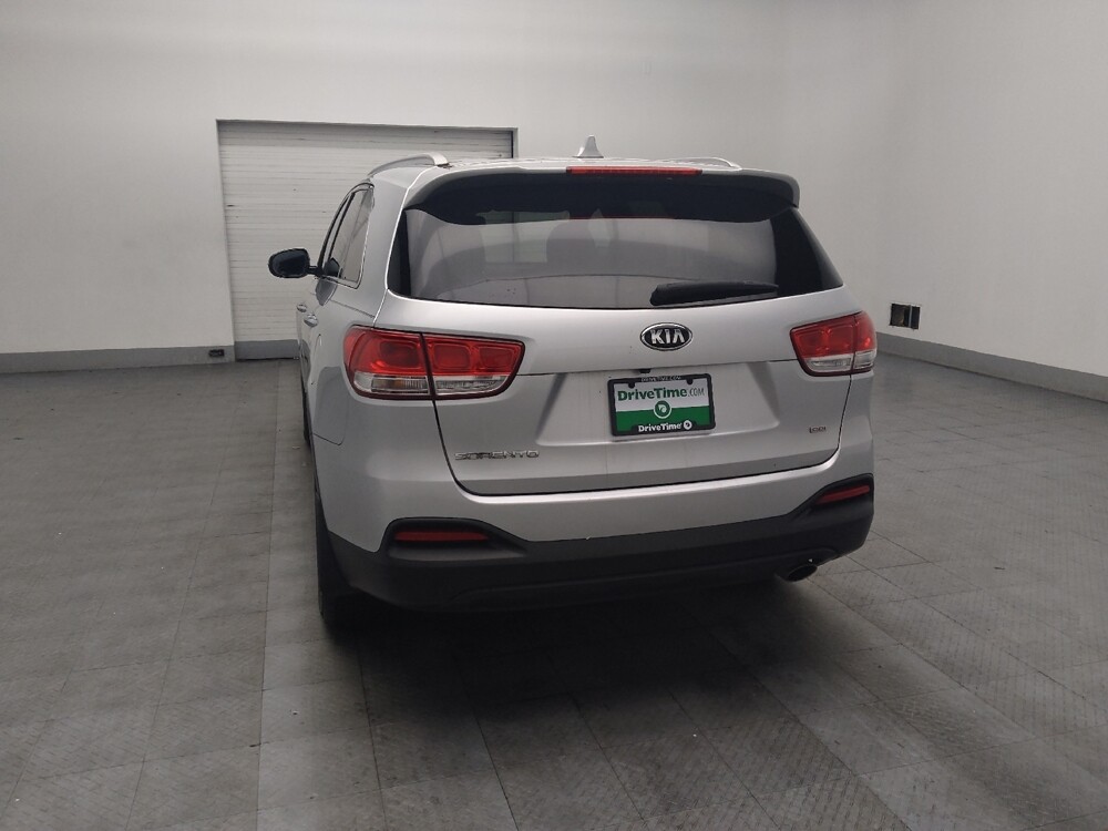 2018 Kia Sorento in Union City, GA 30291 - 18111732 6