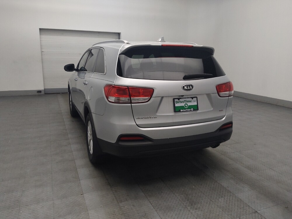2018 Kia Sorento in Union City, GA 30291 - 18111732 5