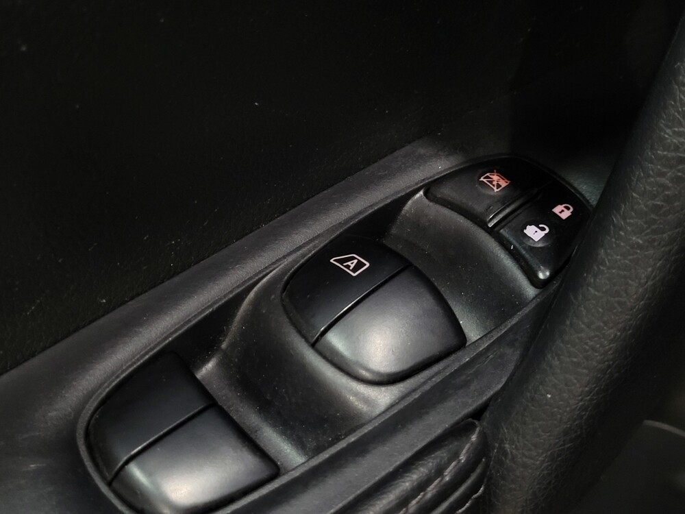 2015 Nissan Rogue in Pittsburgh, PA 15237 - 18111737 27