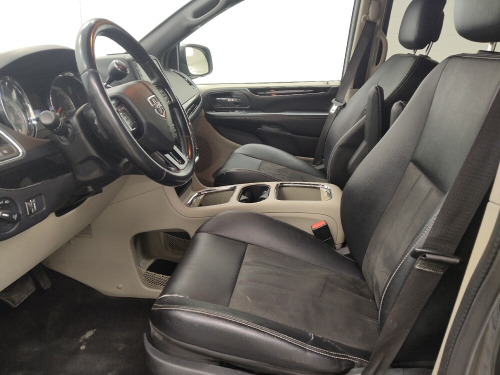 2020 Dodge Grand Caravan in St. Louis, MO 63125 - 18111739 17