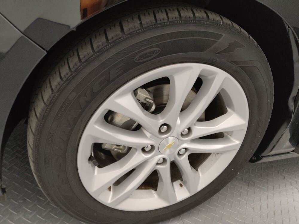 2018 Chevrolet Malibu in Independence, MO 64055 - 18111740 31