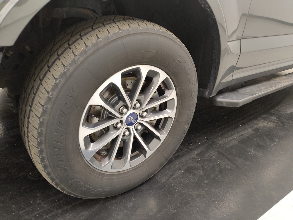 2019 Ford F150 in St. Louis, MO 63125 - 18111742 31