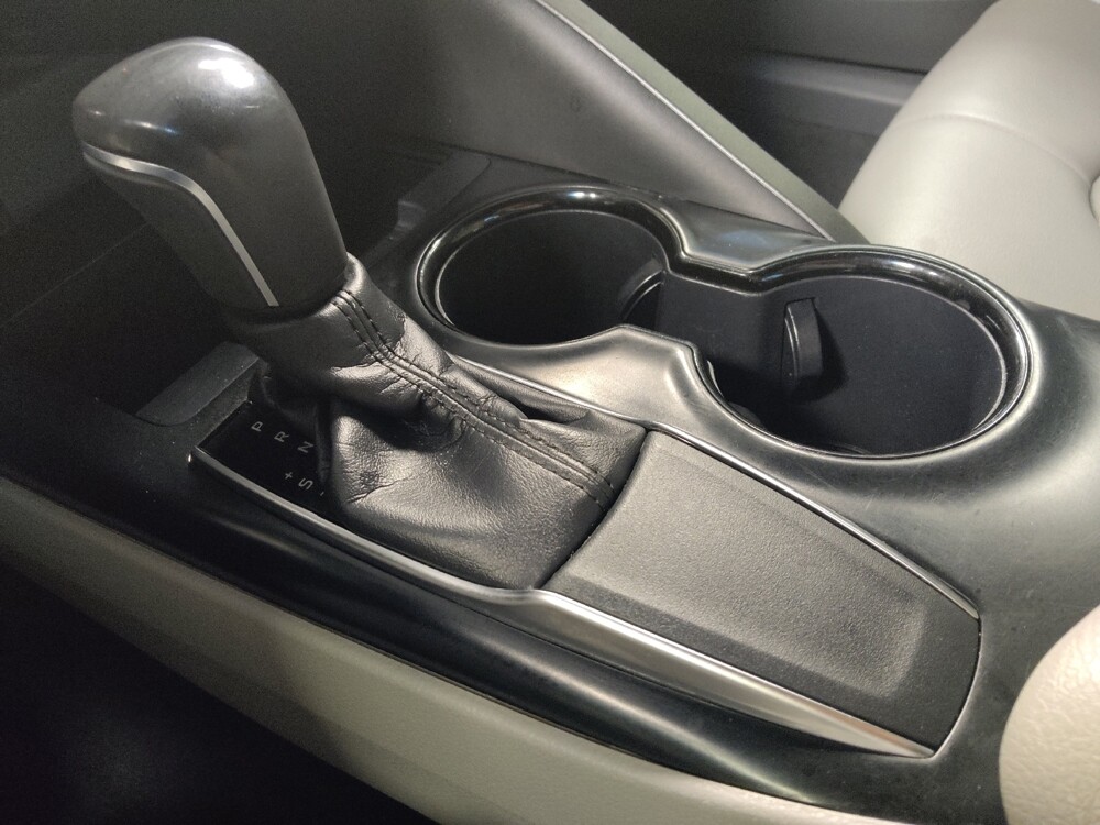 2018 Toyota Camry in San Antonio, TX 78238 - 18111743 26