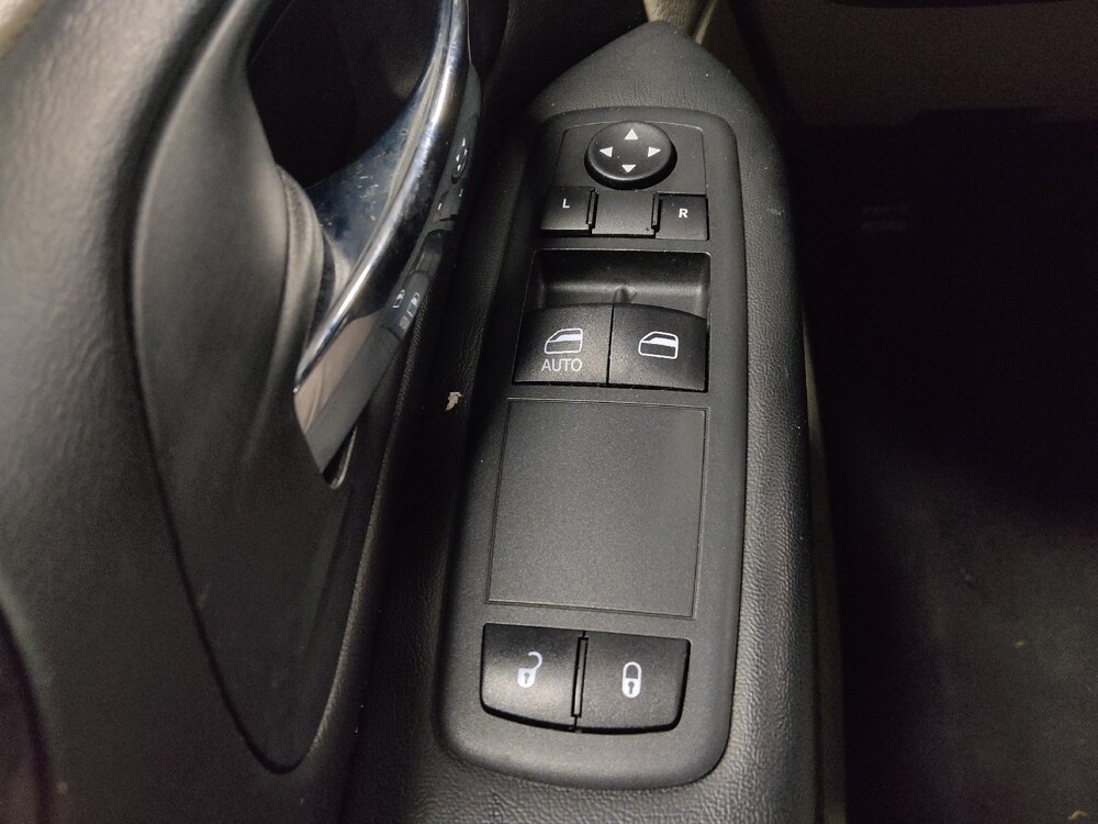 2016 Dodge Grand Caravan in Knoxville, TN 37923 - 18111755 27