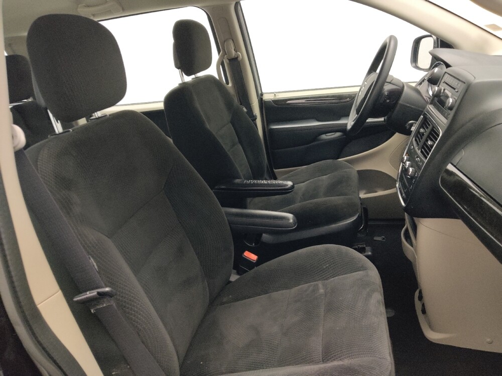 2016 Dodge Grand Caravan in Knoxville, TN 37923 - 18111755 21