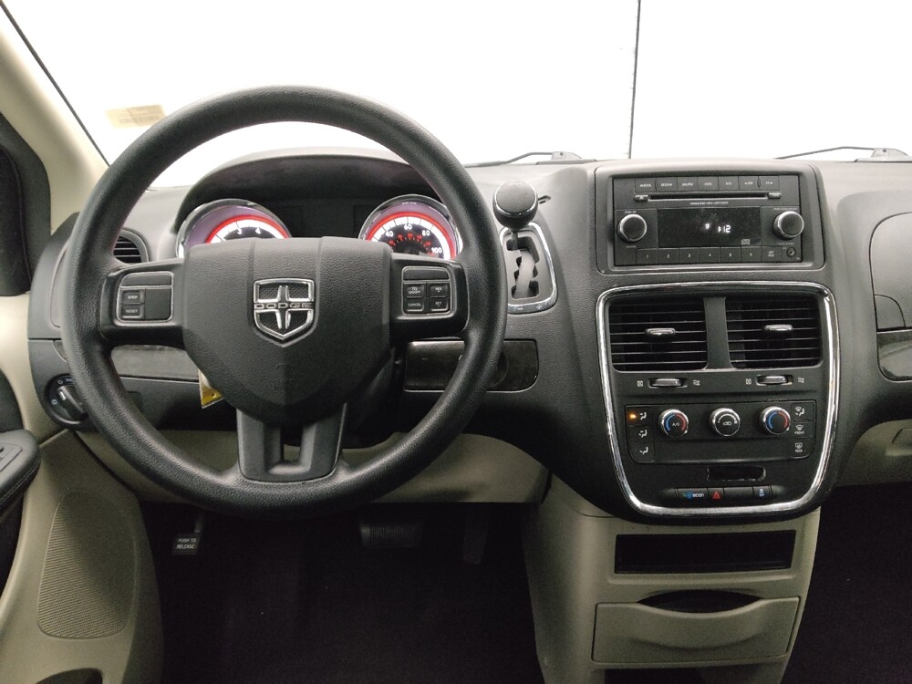 2016 Dodge Grand Caravan in Knoxville, TN 37923 - 18111755 22