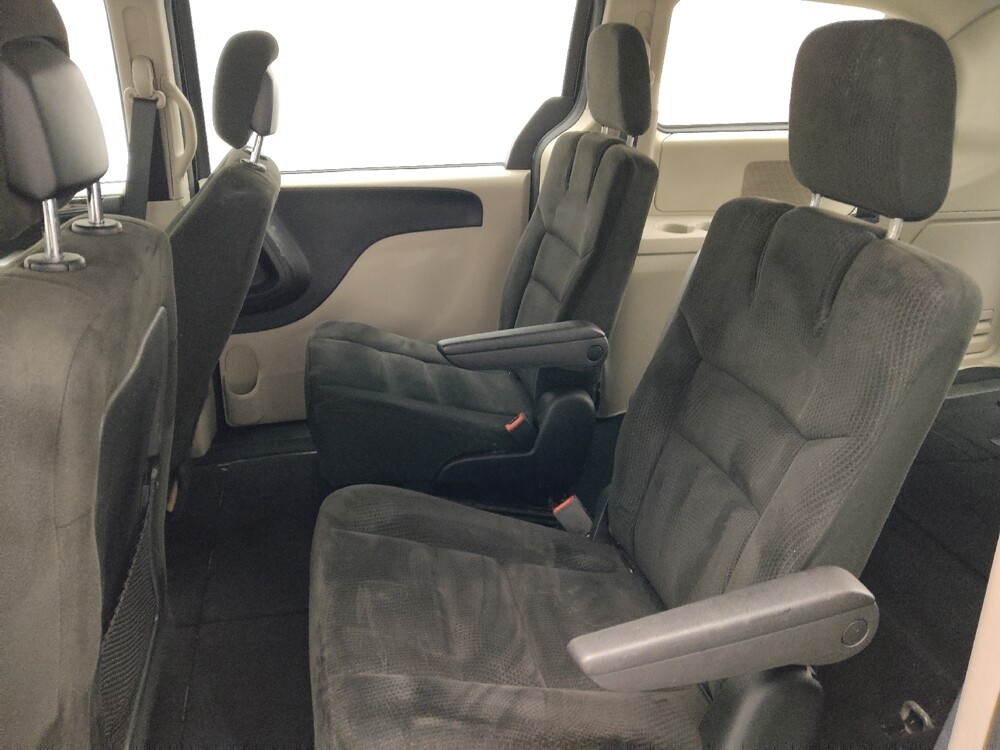2016 Dodge Grand Caravan in Knoxville, TN 37923 - 18111755 18