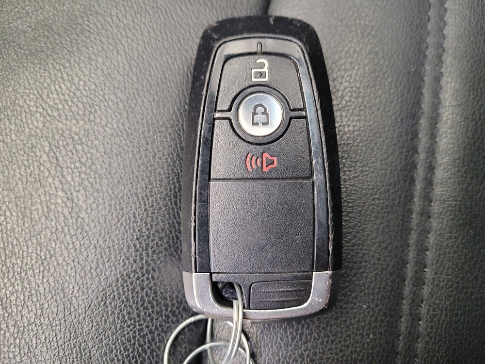 2017 Ford Edge in Columbus, OH 43231 - 18111758 32