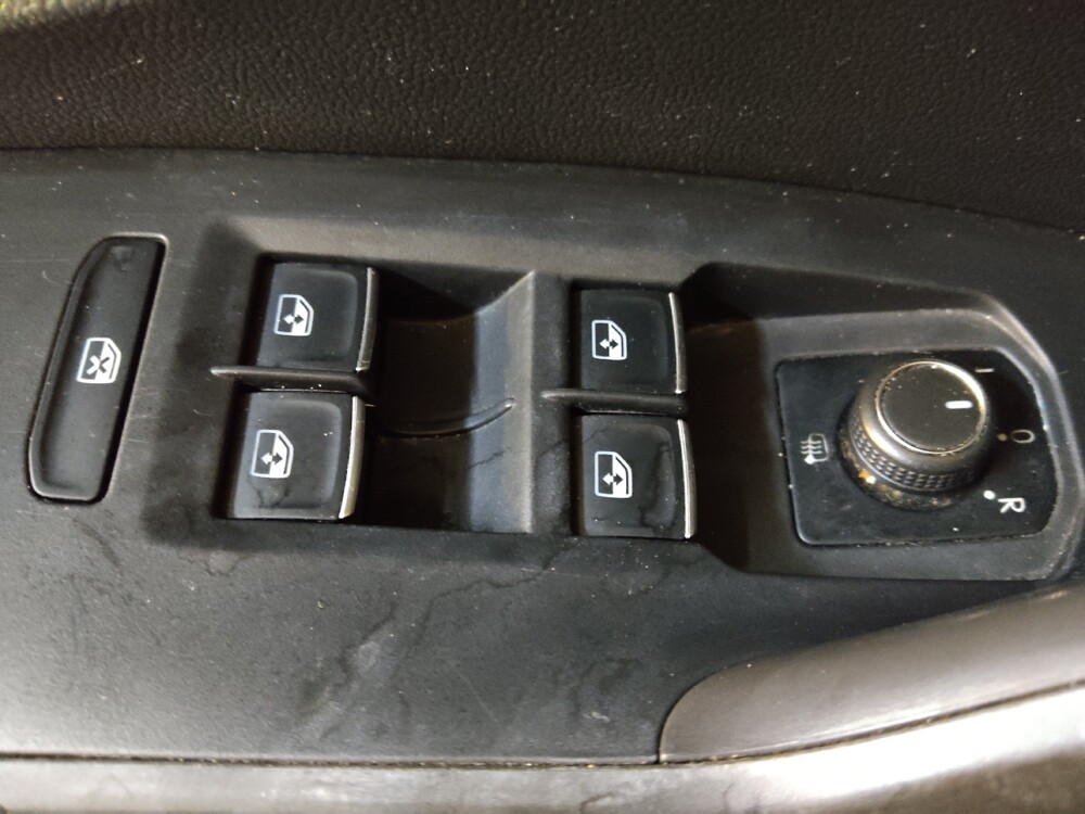 2021 Volkswagen Jetta in Greenville, SC 29607 - 18111769 27