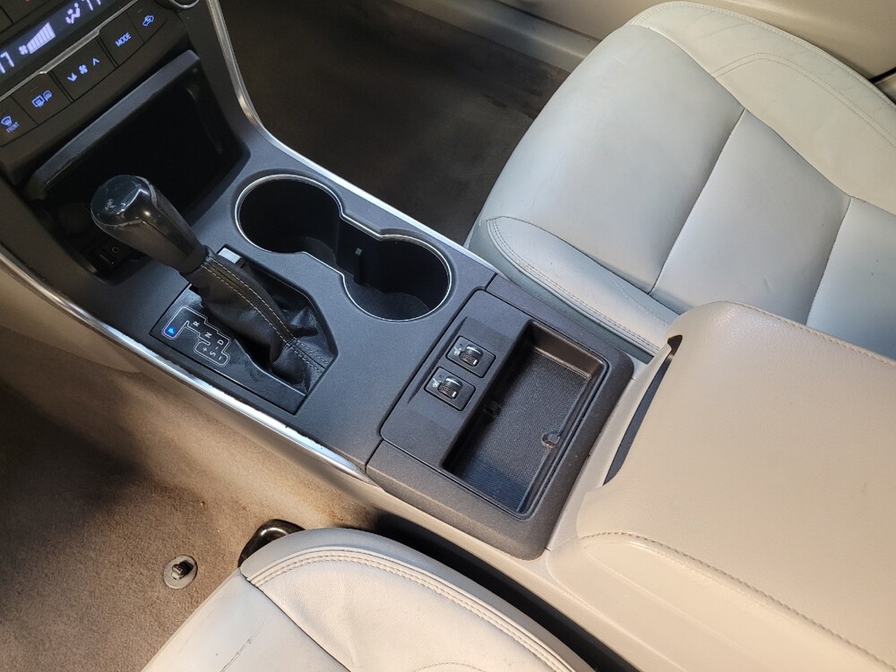 2015 Toyota Camry in Greenville, SC 29607 - 18111770 26