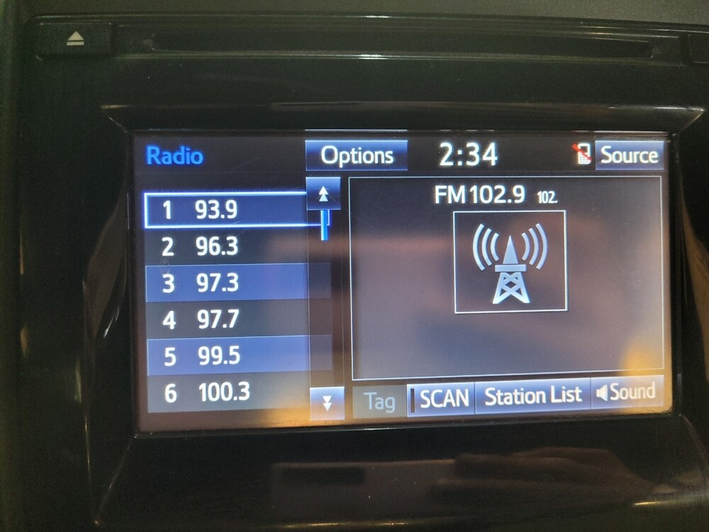 2015 Toyota Camry in Greenville, SC 29607 - 18111770 25