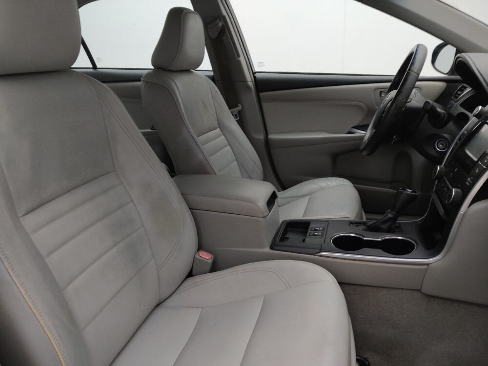 2015 Toyota Camry in Greenville, SC 29607 - 18111770 21