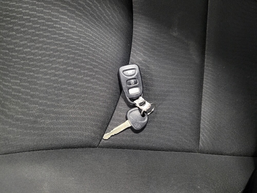 2015 Hyundai Elantra in Langhorne, PA 19047 - 18111773 32