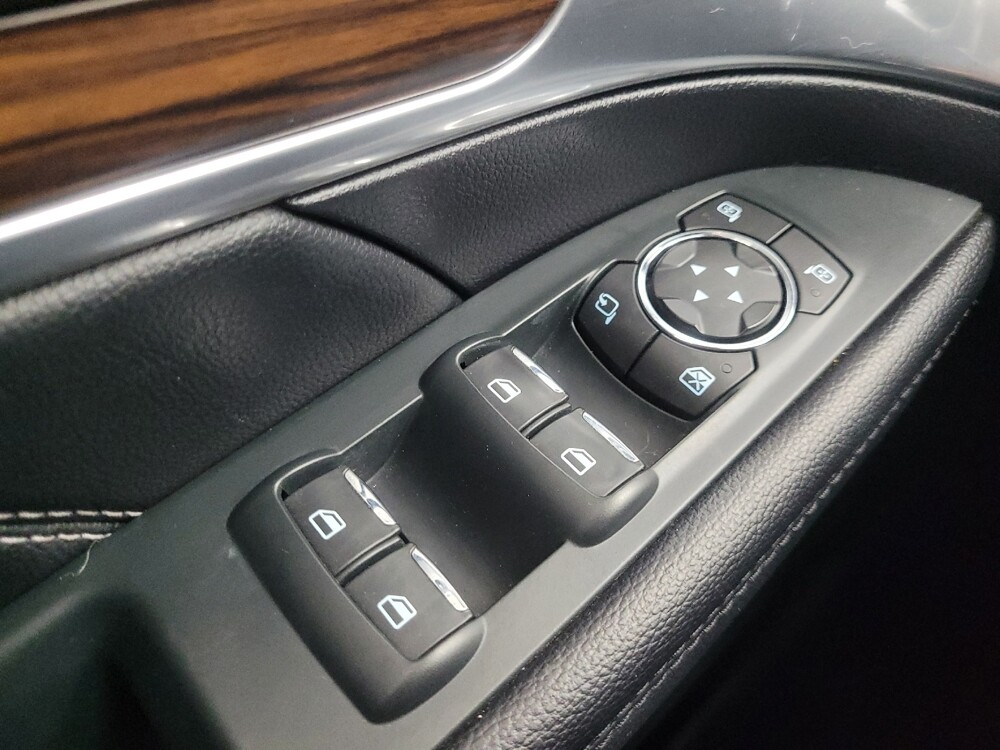 2019 Ford Explorer in Highland, IN 46322 - 18111775 27