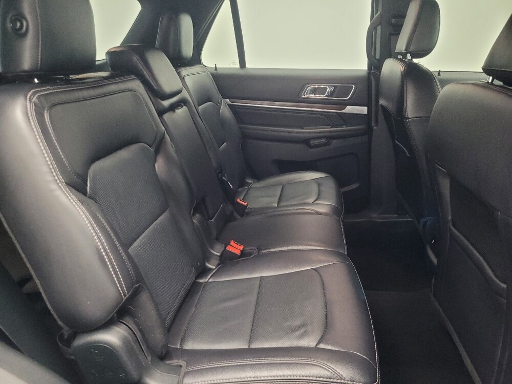 2019 Ford Explorer in Highland, IN 46322 - 18111775 19
