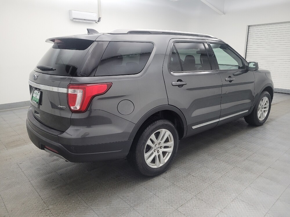 2019 Ford Explorer in Columbus, OH 43228 - 18111776 10