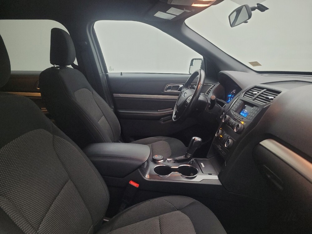 2019 Ford Explorer in Columbus, OH 43228 - 18111776 21
