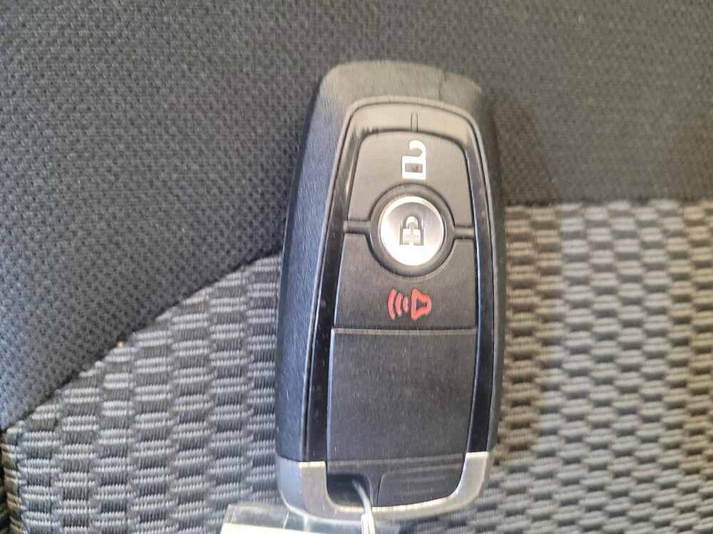 2019 Ford Explorer in Columbus, OH 43228 - 18111776 32