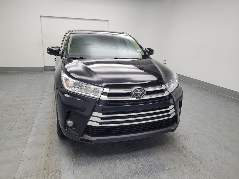 2018 Toyota Highlander in Memphis, TN 38115 - 18111777 14