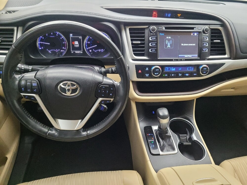 2018 Toyota Highlander in Memphis, TN 38115 - 18111777 22