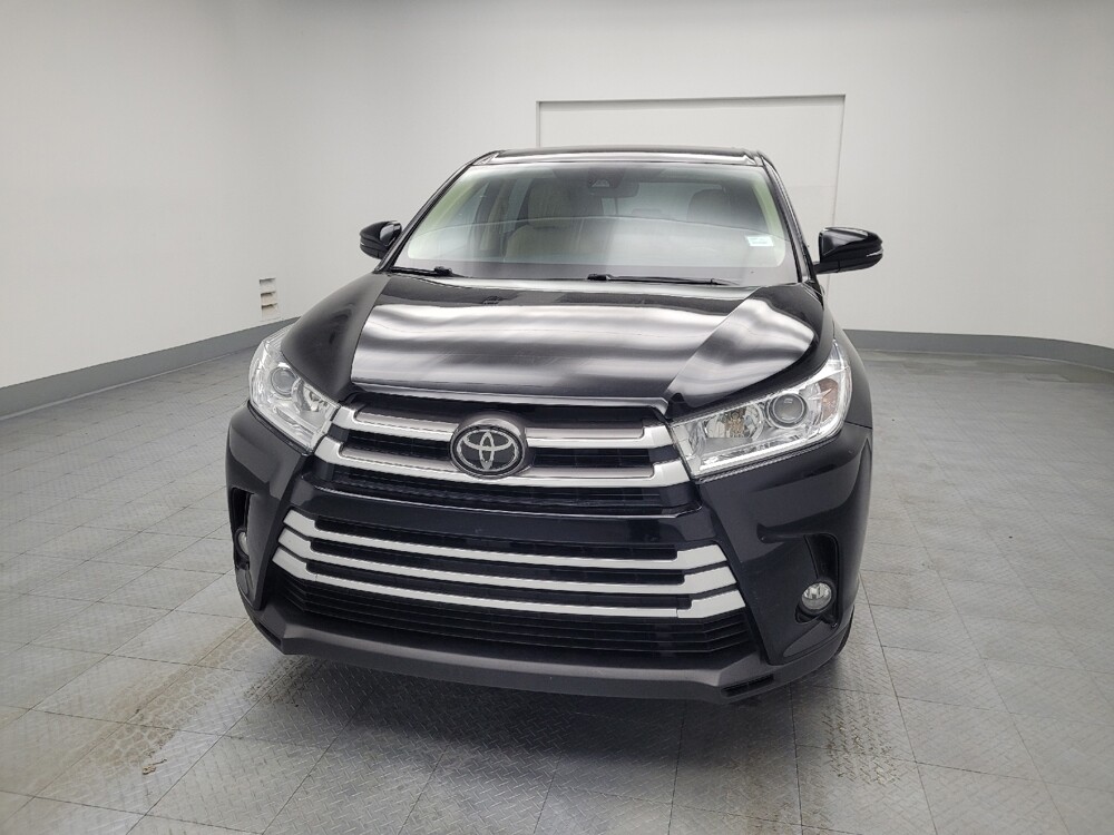2018 Toyota Highlander in Memphis, TN 38115 - 18111777 15