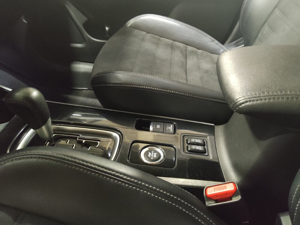 2019 Mitsubishi Outlander in Newport News, VA 23601 - 18111786 26