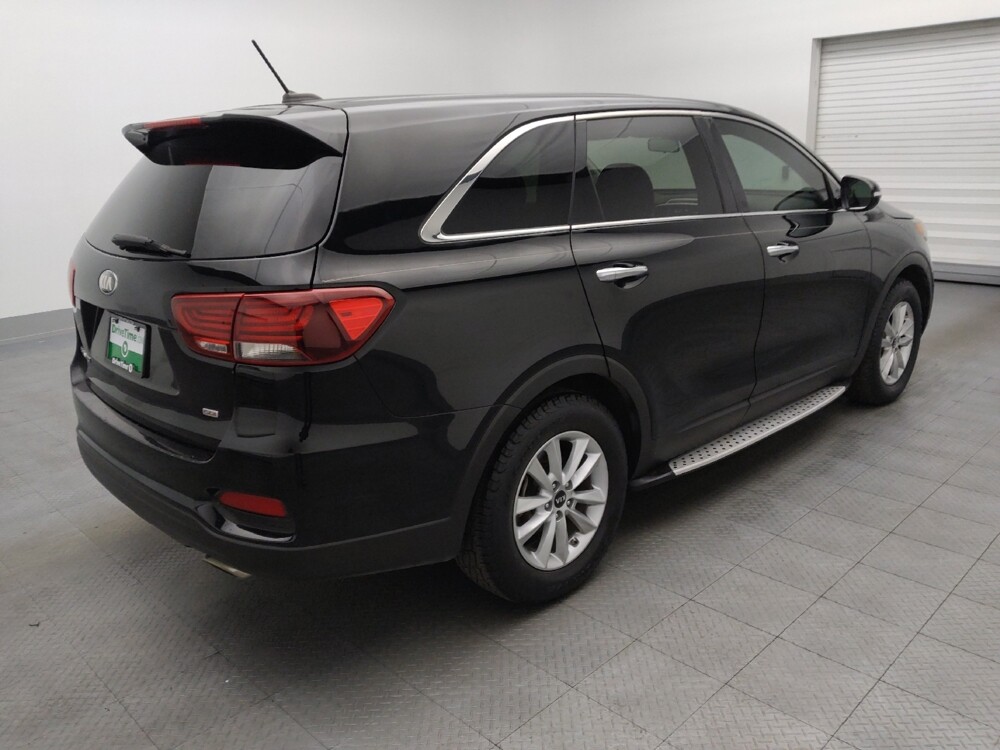 2019 Kia Sorento in Salem, VA 24153 - 18111787 10