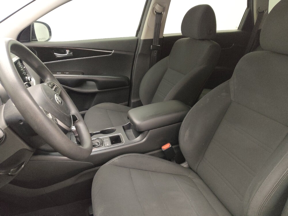 2019 Kia Sorento in Salem, VA 24153 - 18111787 17