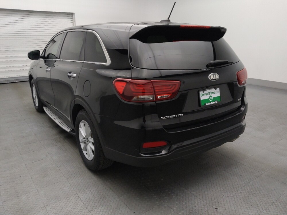 2019 Kia Sorento in Salem, VA 24153 - 18111787 5
