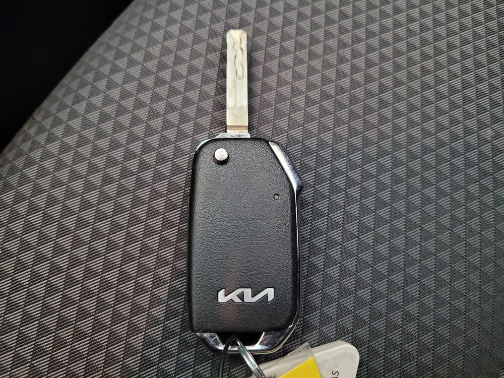 2024 Kia Soul in Sacramento, CA 95821 - 18111790 32