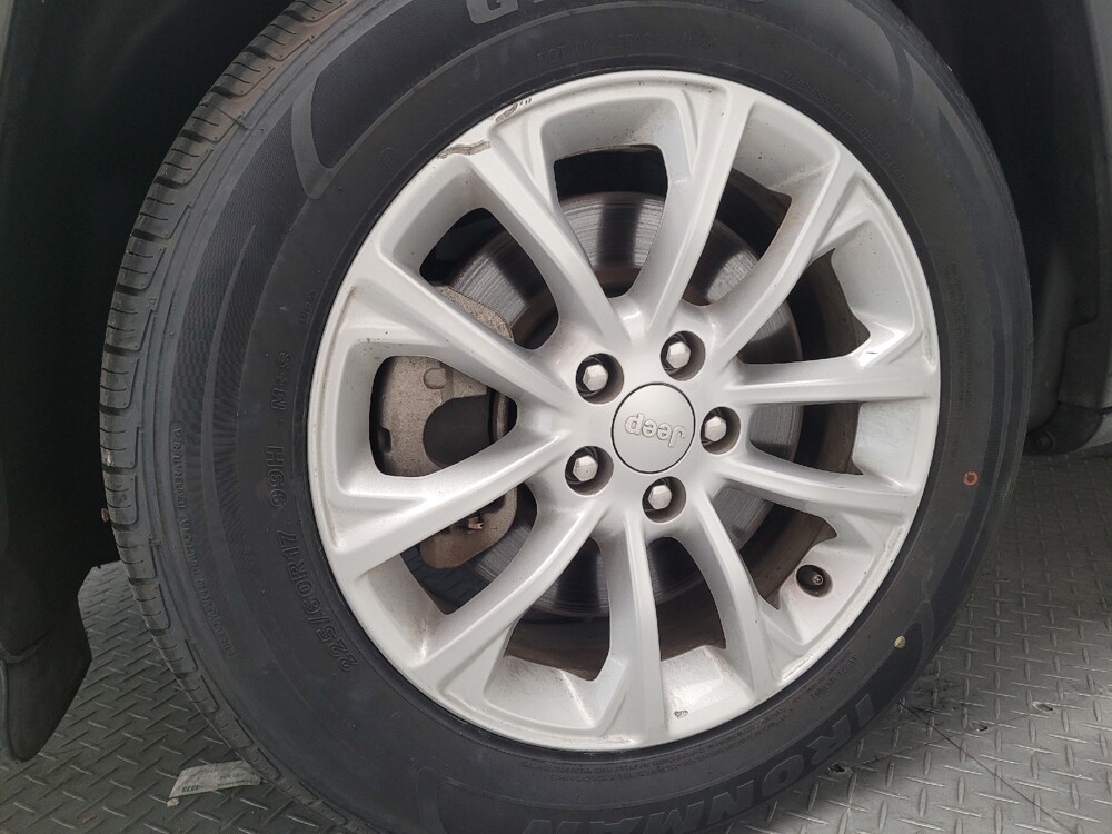 2020 Jeep Cherokee in Sacramento, CA 95821 - 18111795 31