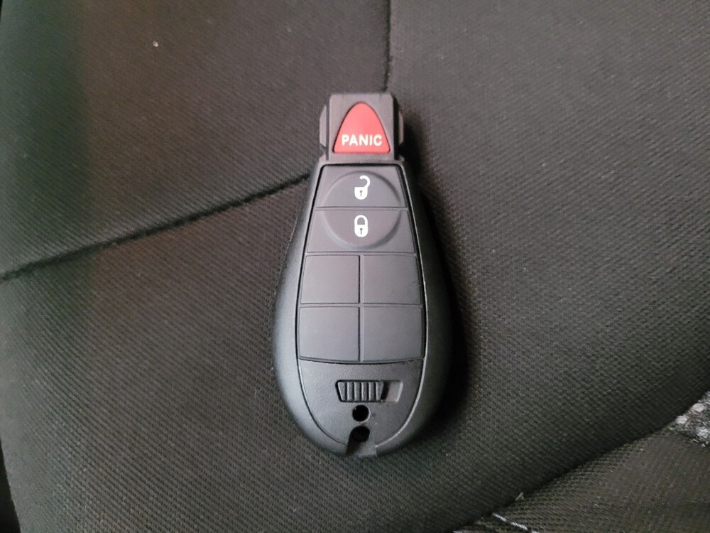 2020 Jeep Cherokee in Sacramento, CA 95821 - 18111795 27