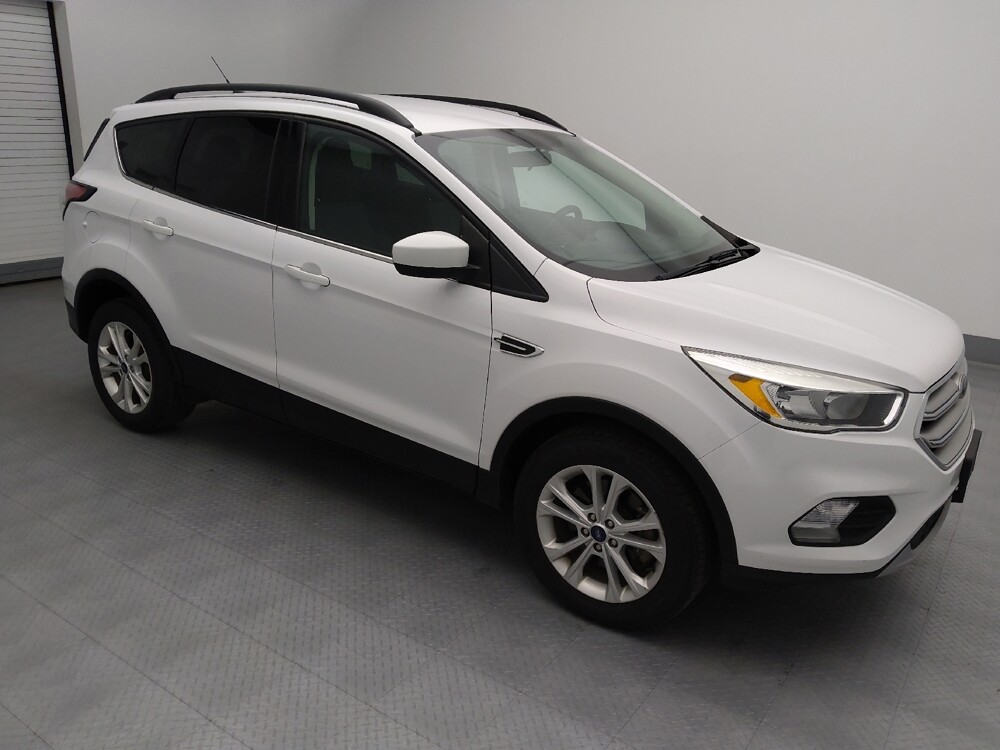 2018 Ford Escape in St. Louis, MO 63136 - 18111798 11