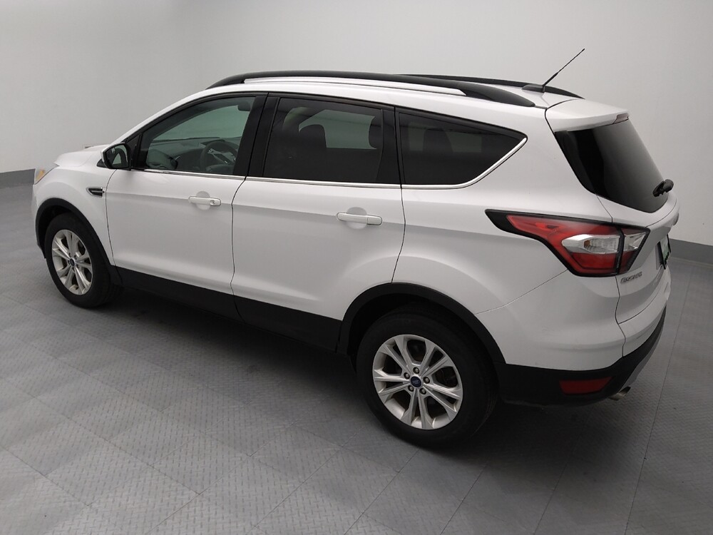 2018 Ford Escape in St. Louis, MO 63136 - 18111798 3