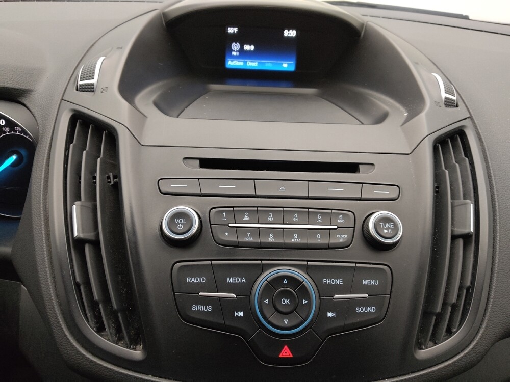 2018 Ford Escape in St. Louis, MO 63136 - 18111798 25