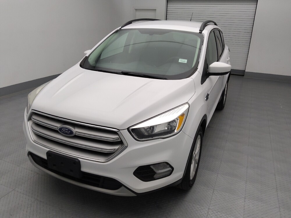 2018 Ford Escape in St. Louis, MO 63136 - 18111798 15