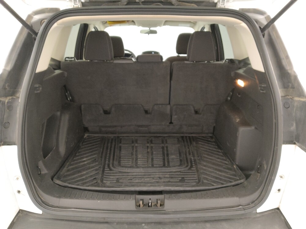 2018 Ford Escape in St. Louis, MO 63136 - 18111798 29