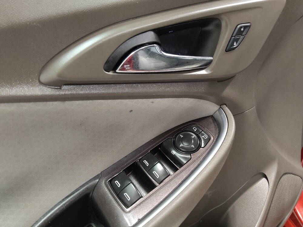 2017 Chevrolet Malibu in Columbus, OH 43231 - 18111800 27