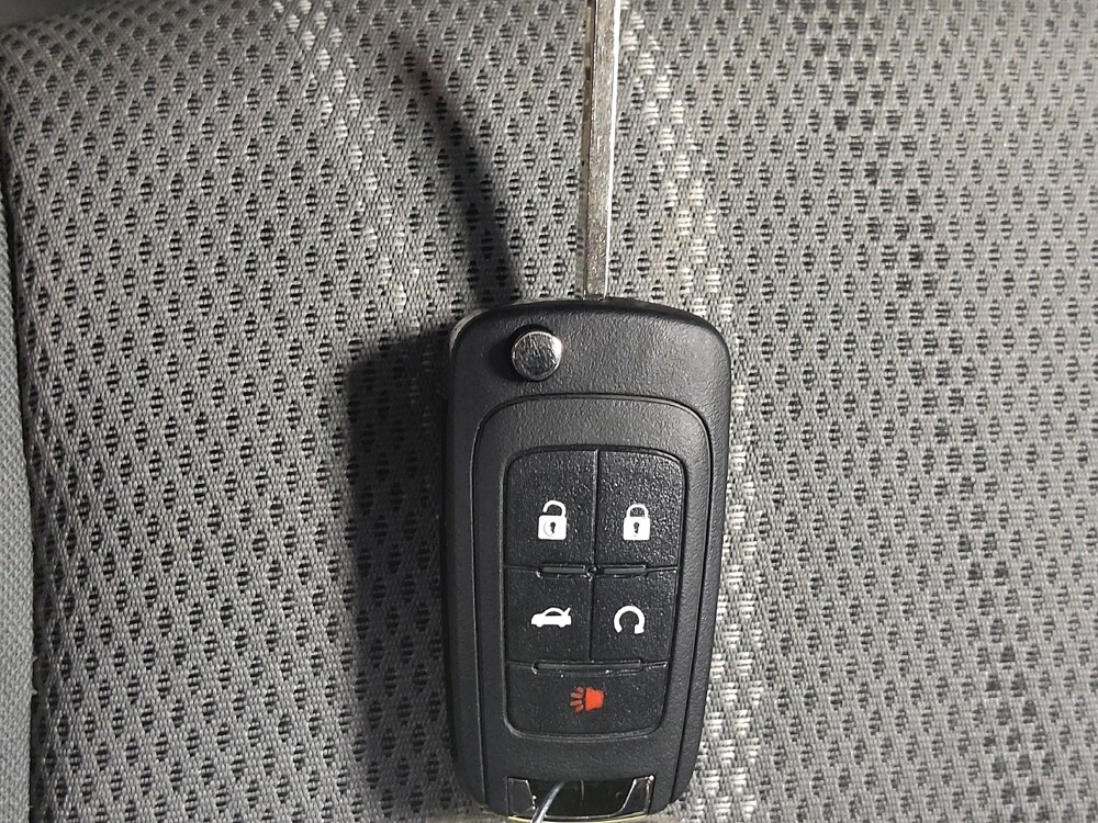 2016 Chevrolet Sonic in Charleston, SC 29414 - 18111801 32