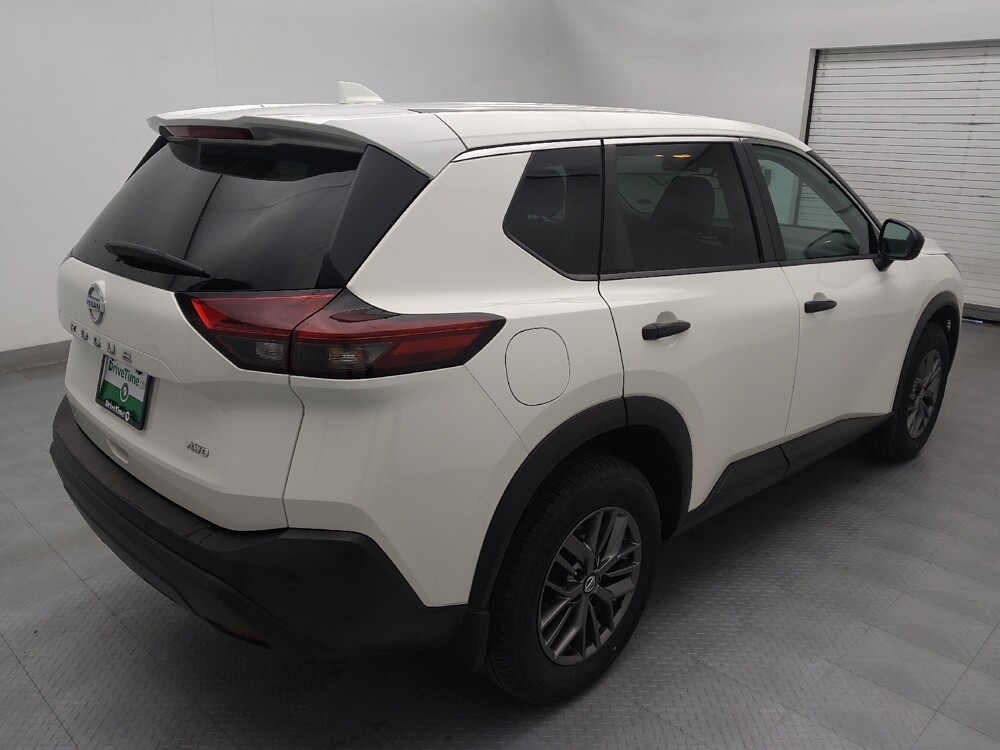 2021 Nissan Rogue in Greenville, SC 29607 - 18111807 10