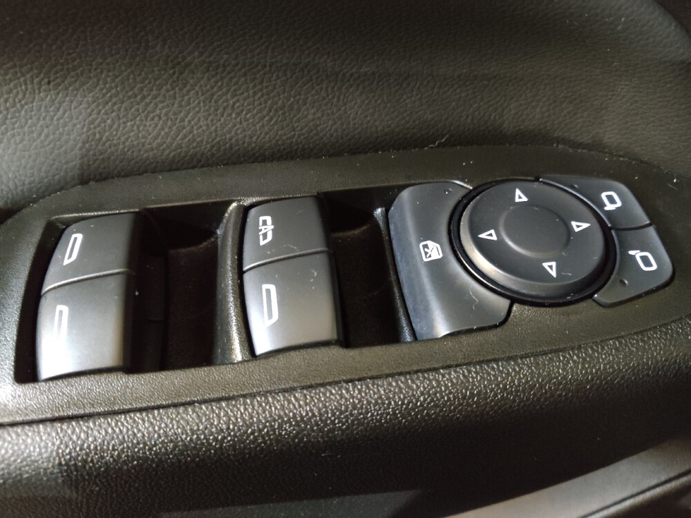 2023 Chevrolet Equinox in Raleigh, NC 27604 - 18111809 27