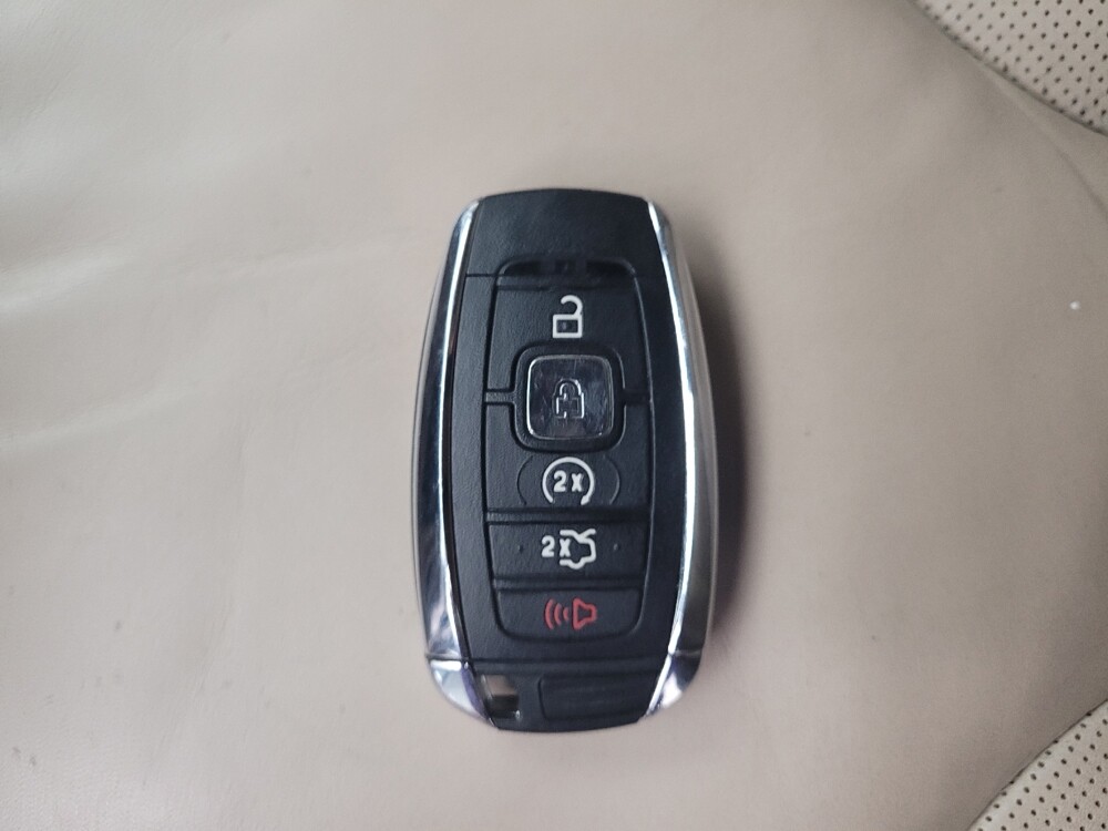 2017 Lincoln MKC in Taylor, MI 48180 - 18111828 32