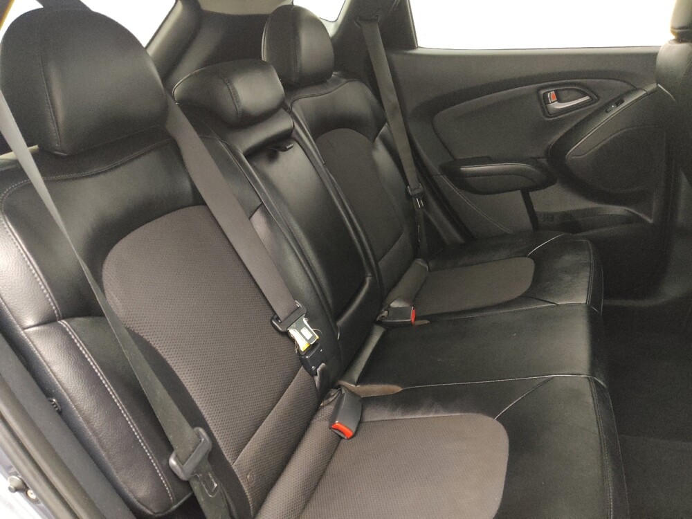 2015 Hyundai Tucson in Gainesville, FL 32609 - 18111830 19