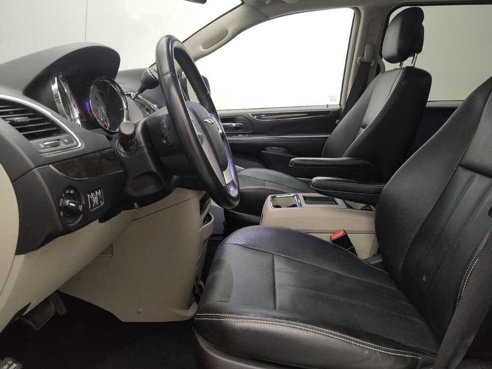 2016 Chrysler Town & Country in Denver, CO 80012 - 18111833 17