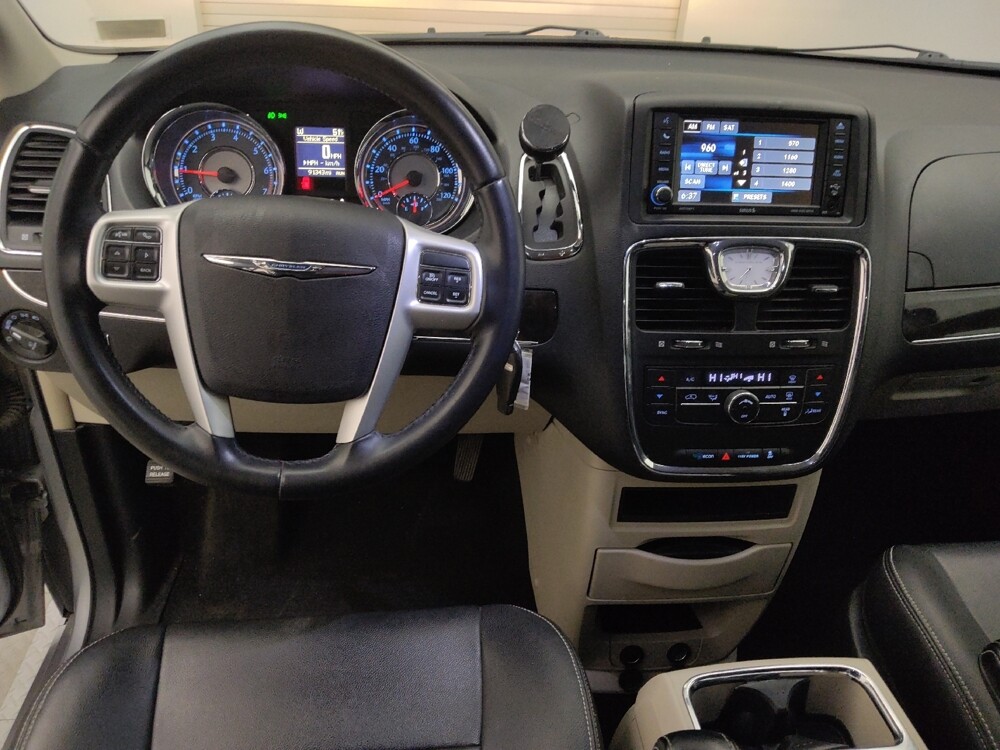 2016 Chrysler Town & Country in Denver, CO 80012 - 18111833 22